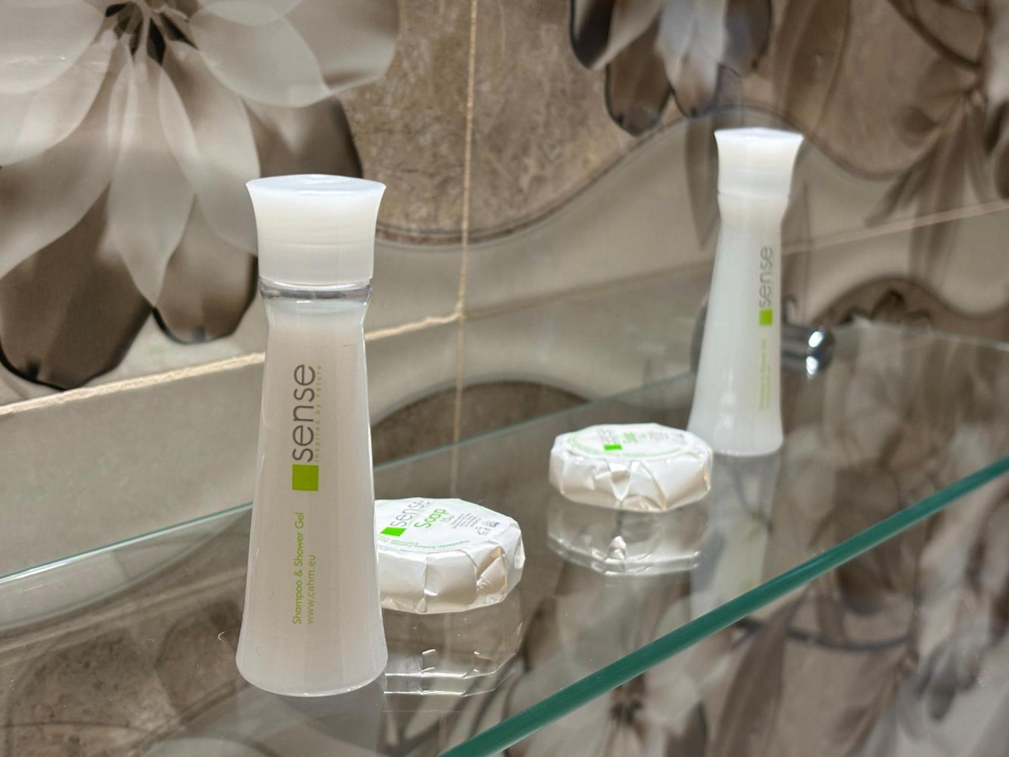 Celine Confort N. D. Cocea 부쿠레슈티 외부 사진